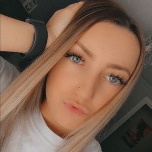 Meet your Posher, Jacqline